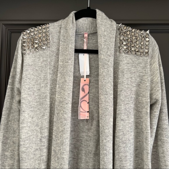 NWT Sweewe Paris x LF studded shoulder cardigan - Picture 2 of 12